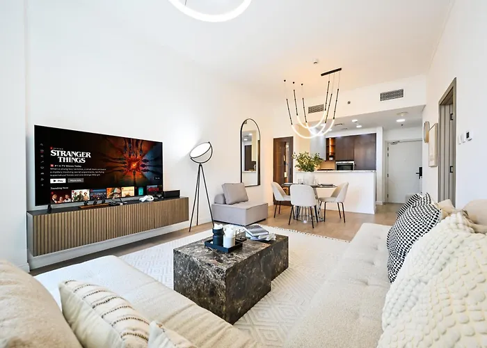 New Renovated Modern 1 Bedroom Dubai Marina