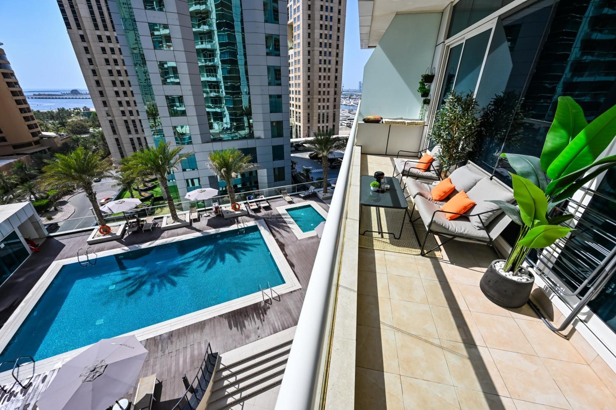 Apartment New Renovated Modern 1 Bedroom Marina